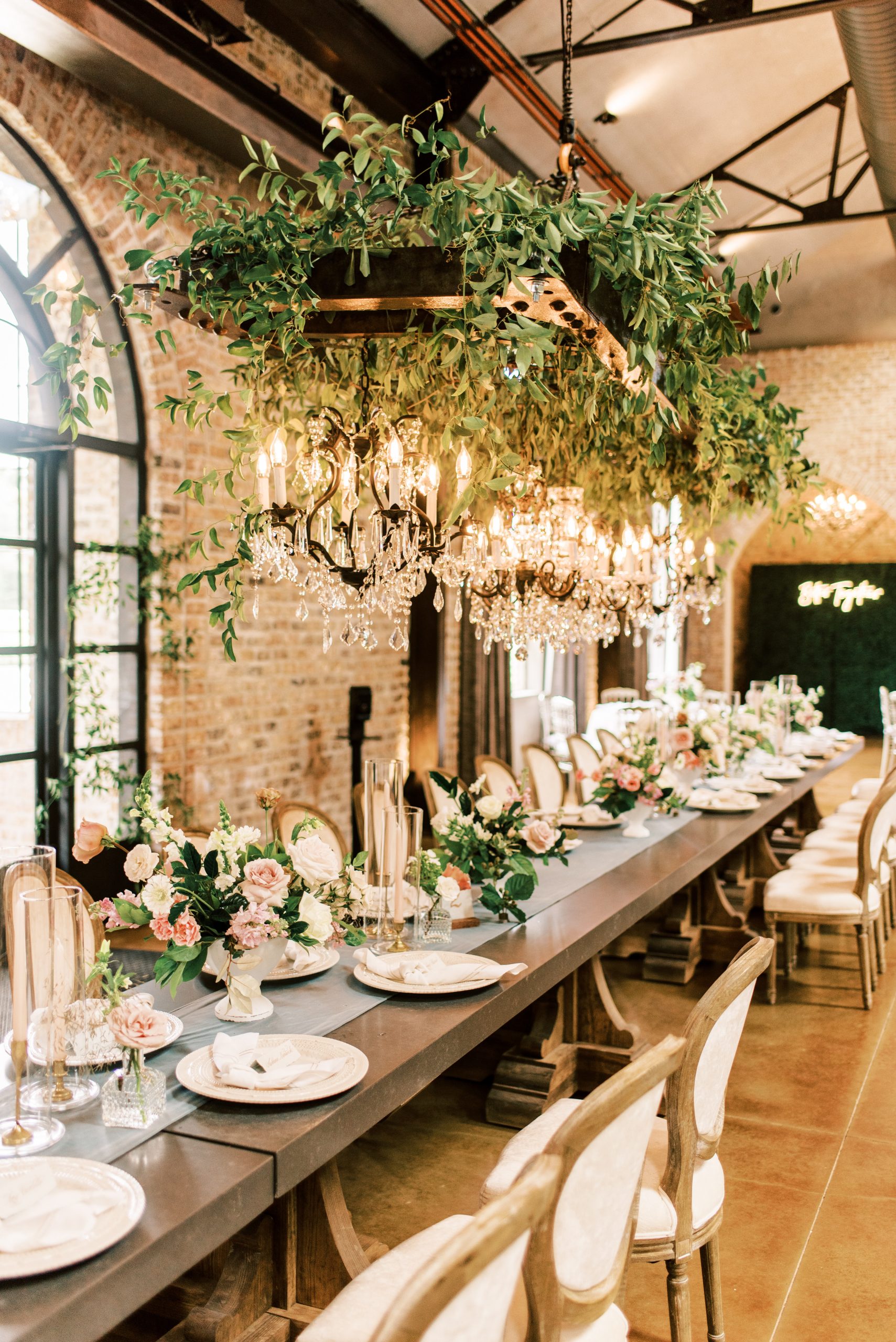 Style School | Incorporating the Venue Style into Your Wedding Design