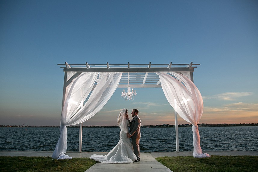 houston wedding venue waters edge venue in el lago texas