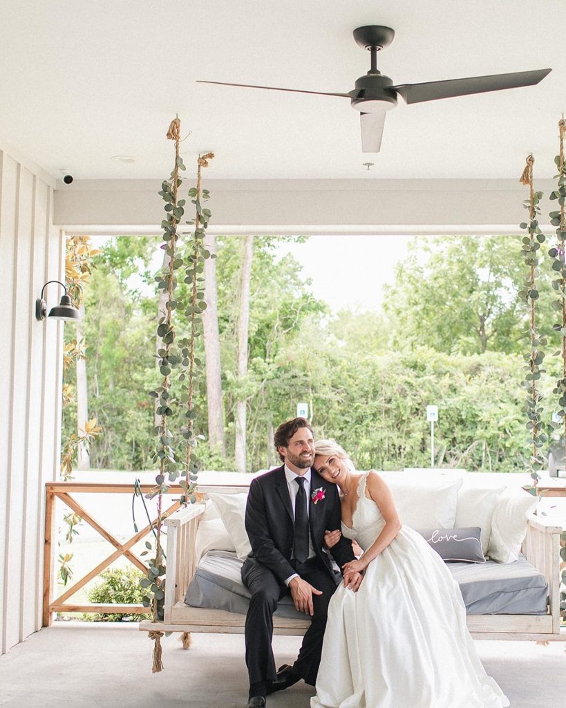 Take a breath and imagine you're sitting on a porch swing with your bae. What could be better? This wedding