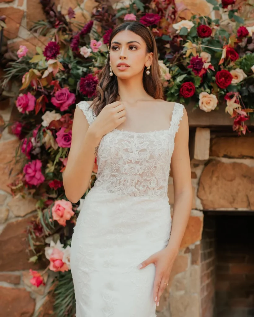 Hey evokebridal⁠ , I think you just dropped something, MY JAW!! Find yourself in an effortlessly elegant bridal look with