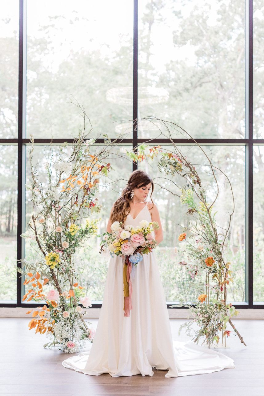Simple wedding arch flowers