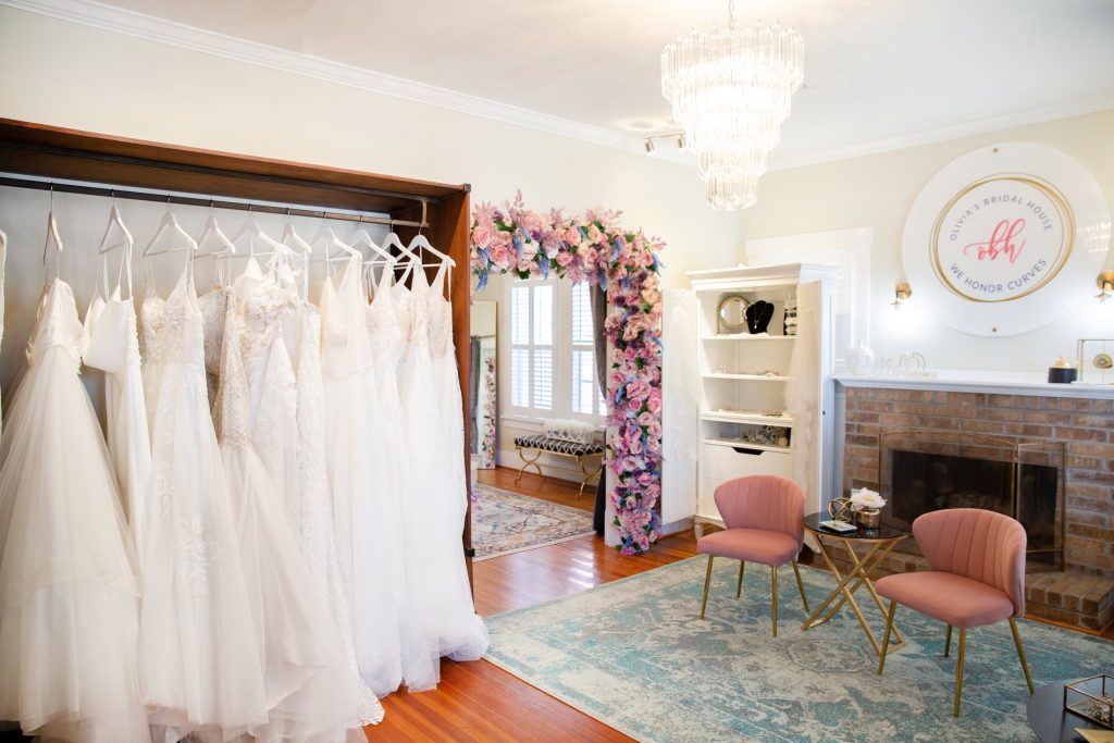 plus-sized wedding dresses houston