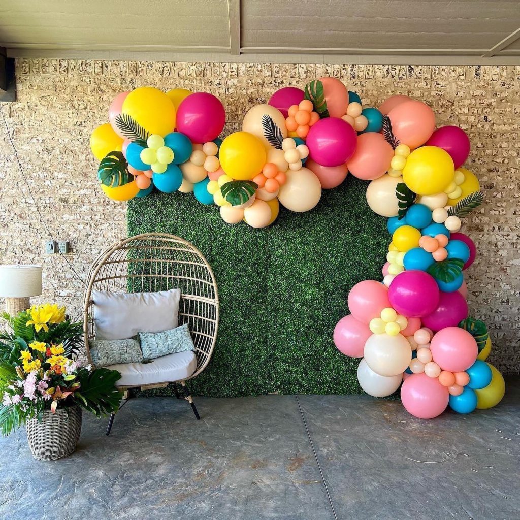 Custom event design, balloons, backdrops, marquee rentals, dried + silk florals, tablescapes - ann.and.axl does 👏 it 👏 all! Serving