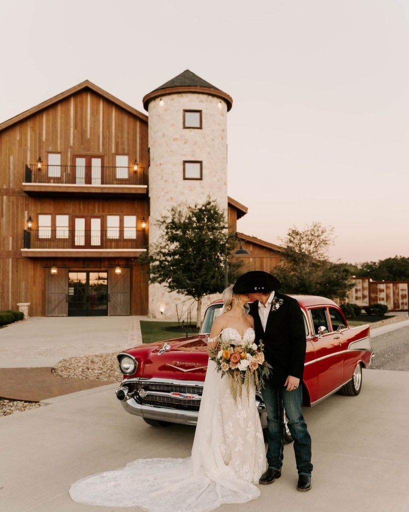 Unique Wedding Venues Near Houston | The Weinberg at Wixon Valley