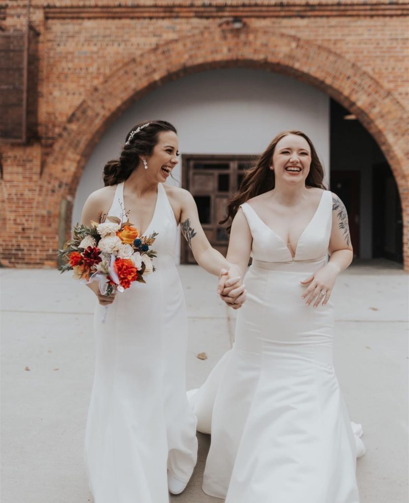 Embracing love, diversity, and equality with pride. Happy Pride Month! 🌈⁠ •⁠ •⁠ Brides of Houston FEATURED vendors:⁠ Photographer: rkm_photography_⁠