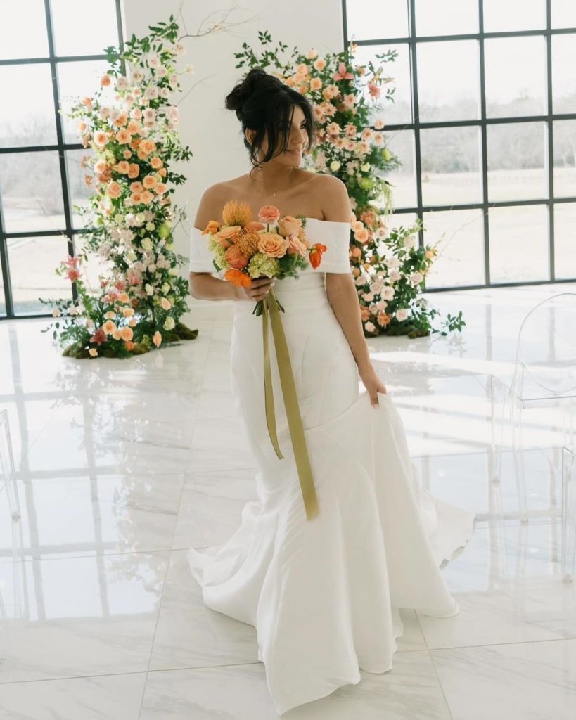 Love blooms beautifully with stonesthrowfloralco! Whether your style leans towards boho, modern, or garden chic, they’ll bring your wedding floral